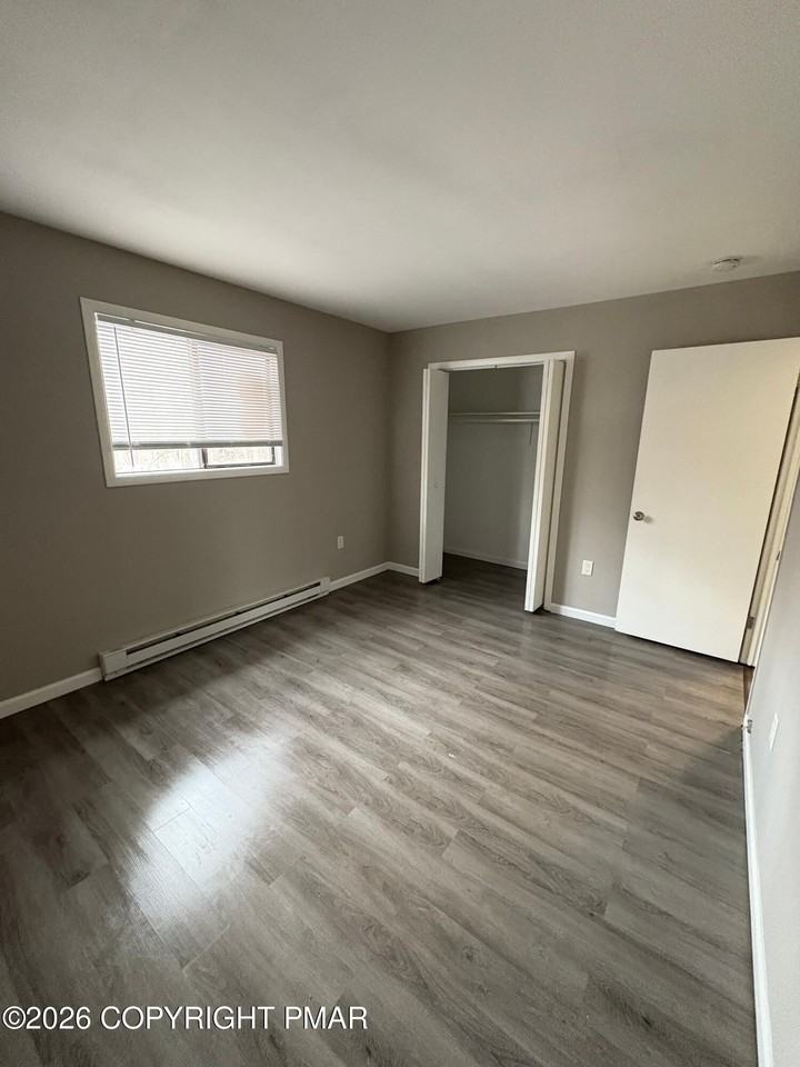 810 Trafalgar Rd - Photo 6 of 9