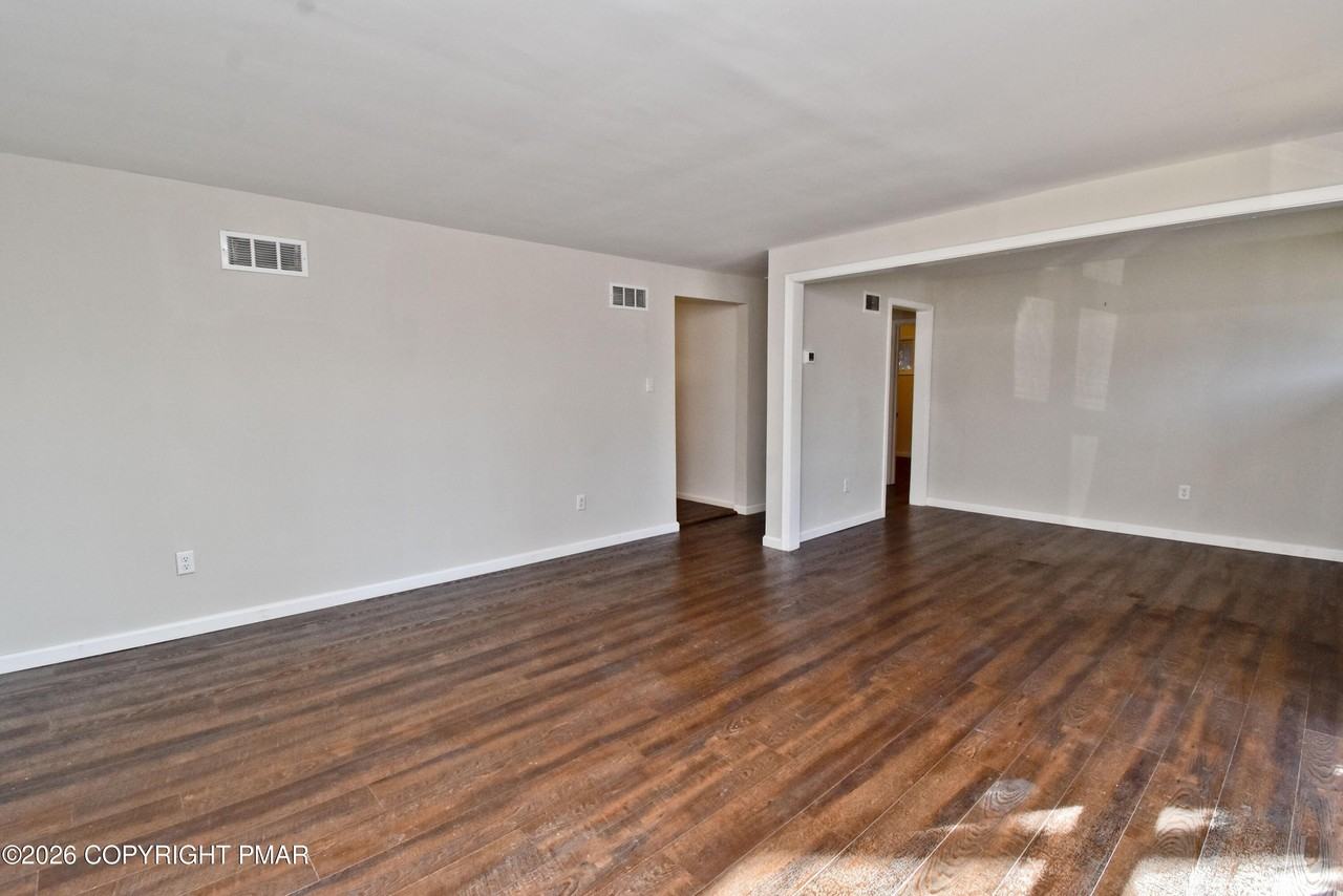 9 Fetherman St - Photo 2 of 22