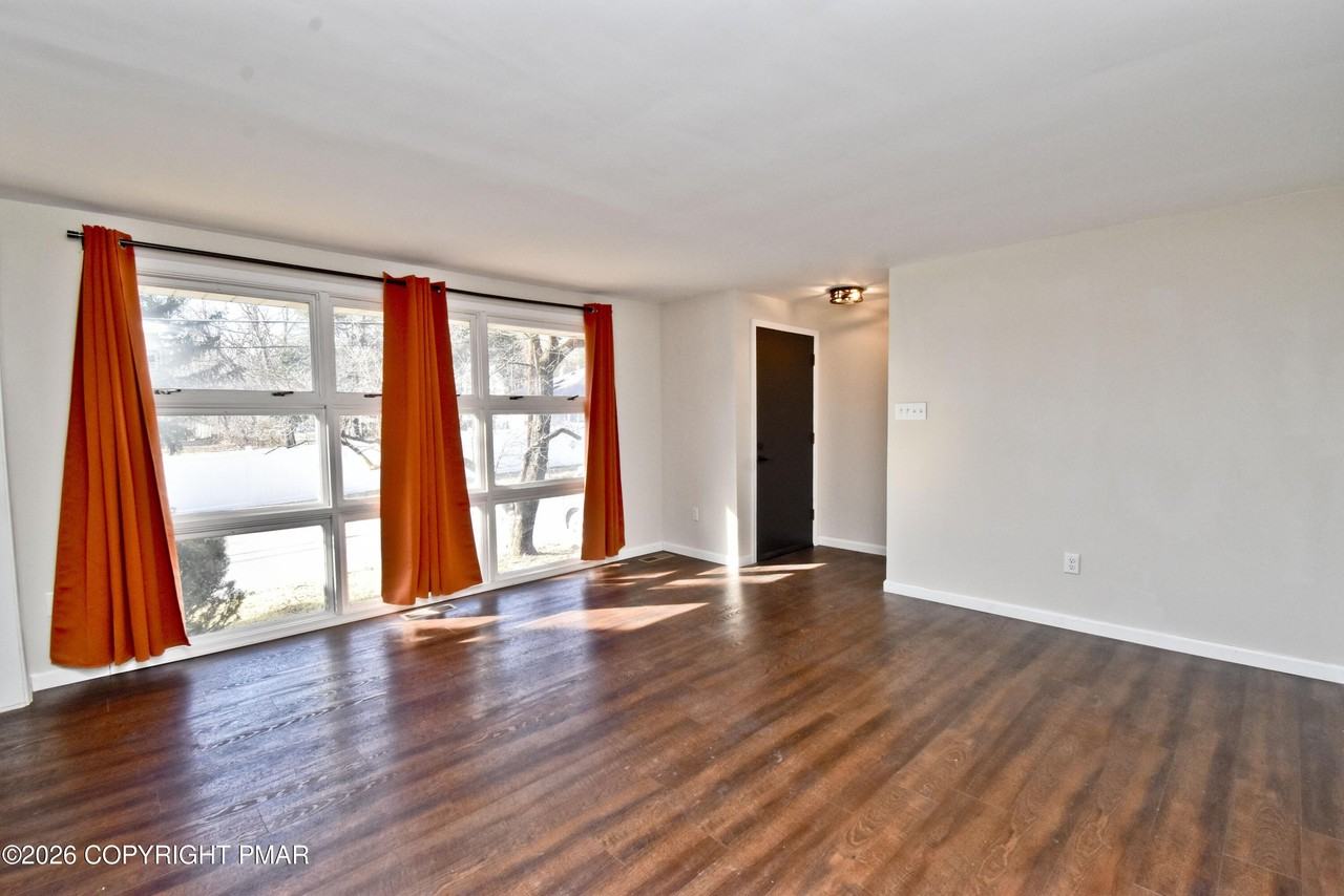 9 Fetherman St - Photo 4 of 22