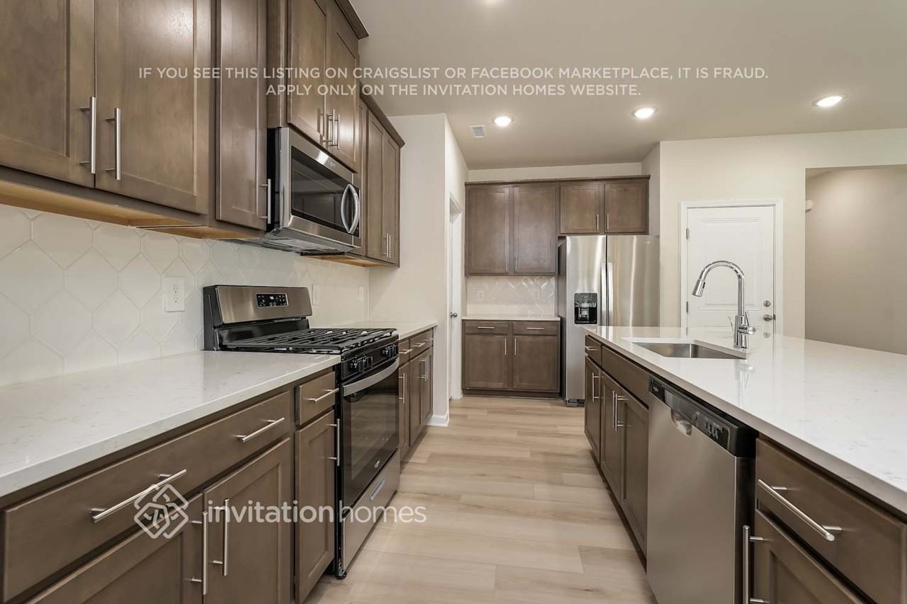 2285 Cherry Creek Rd - Photo 7 of 19