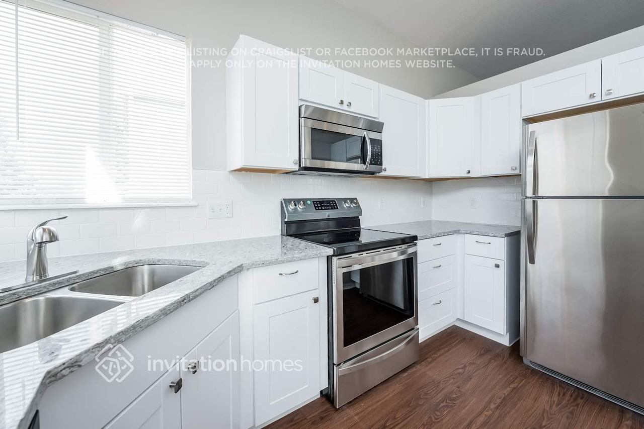 5171 S Nepal Way - Photo 5 of 17