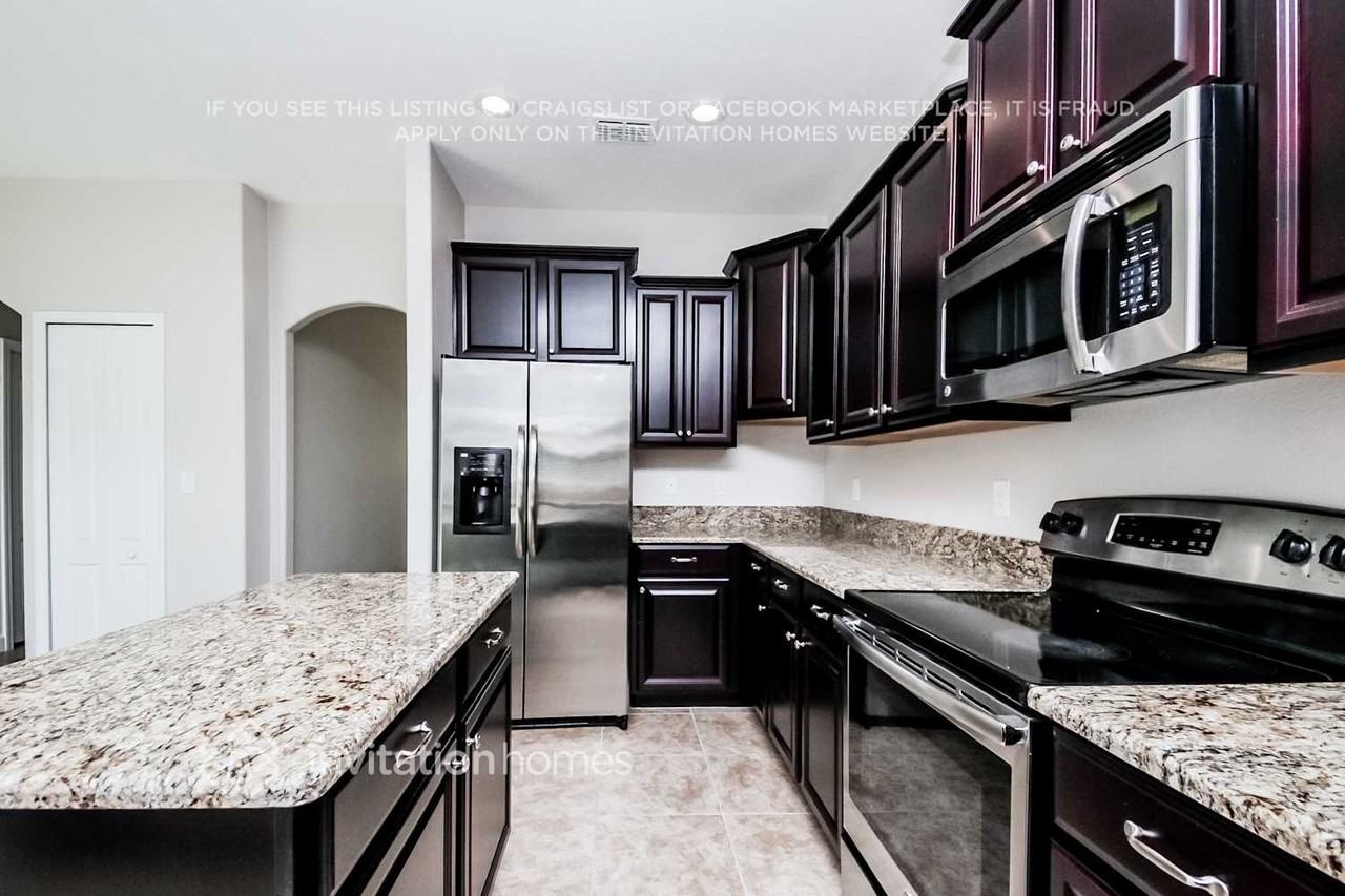 1820 Penrith Loop - Photo 5 of 9