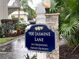 featured image of 900 Jasmine Ln Apt 9a #9A
