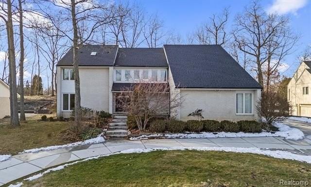 5322 Pond Bluff Dr - Photo 2 of 48