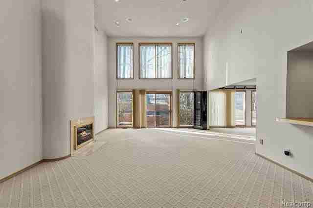 5322 Pond Bluff Dr - Photo 7 of 48