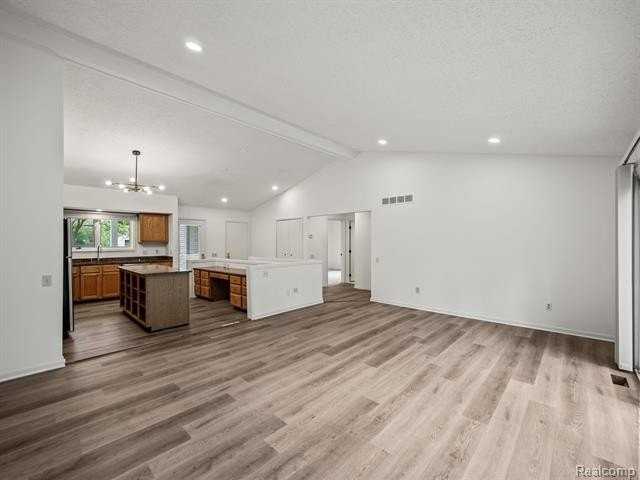 1888 Webster St - Photo 2 of 19