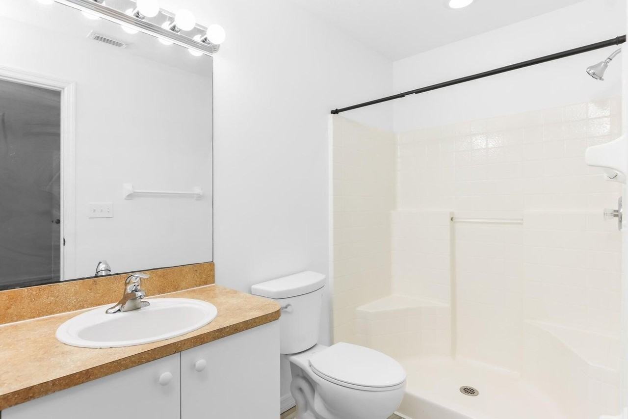 2131 Sw Janette Ave - Photo 5 of 8