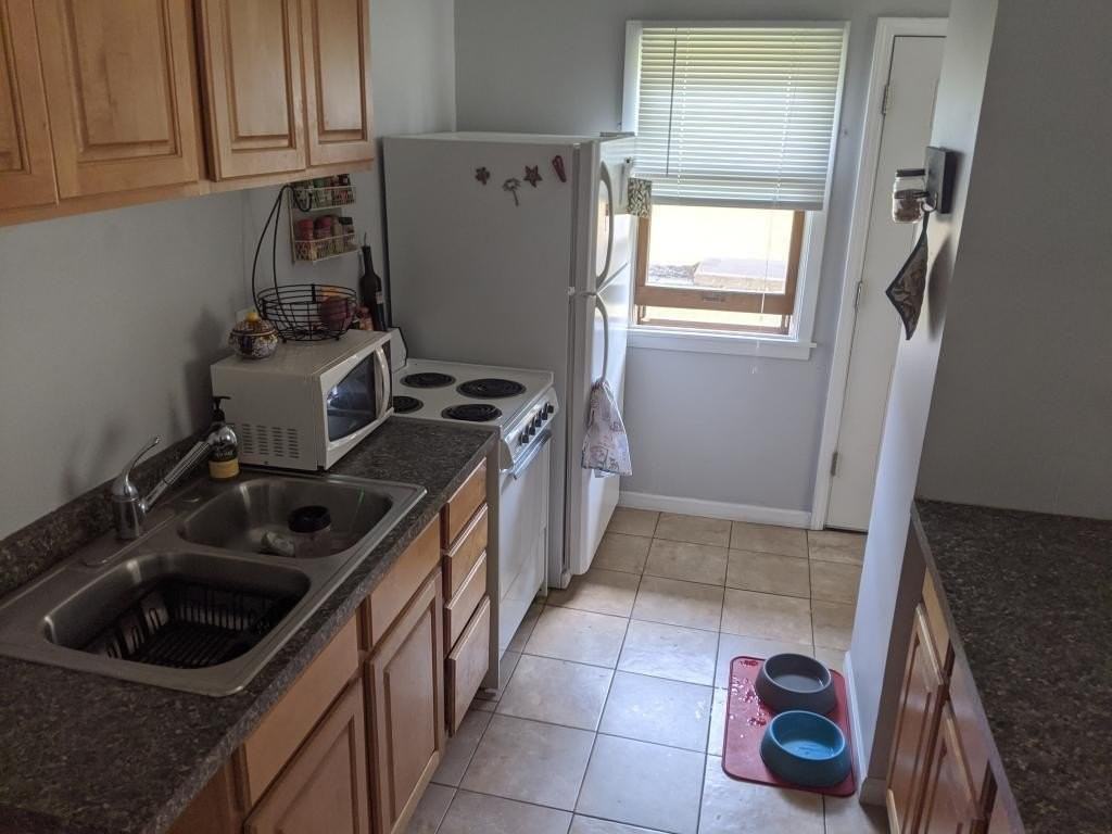 5723 34th Ave S - Photo 3 of 16