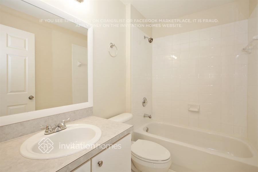 2473 Sw 106th Ave - Photo 3 of 6
