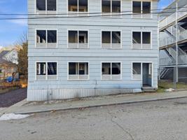 featured image of 1 East Pratte Avenue