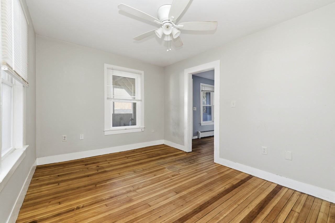 1 East Pratte Avenue #2nd floor - Photo 2 of 17