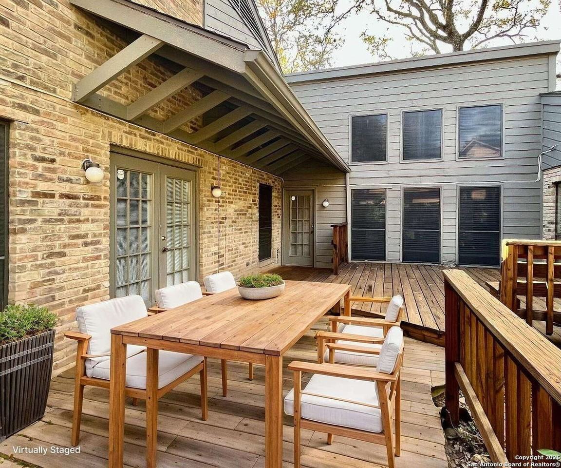 15203 Spring Water Cir - Photo 6 of 50