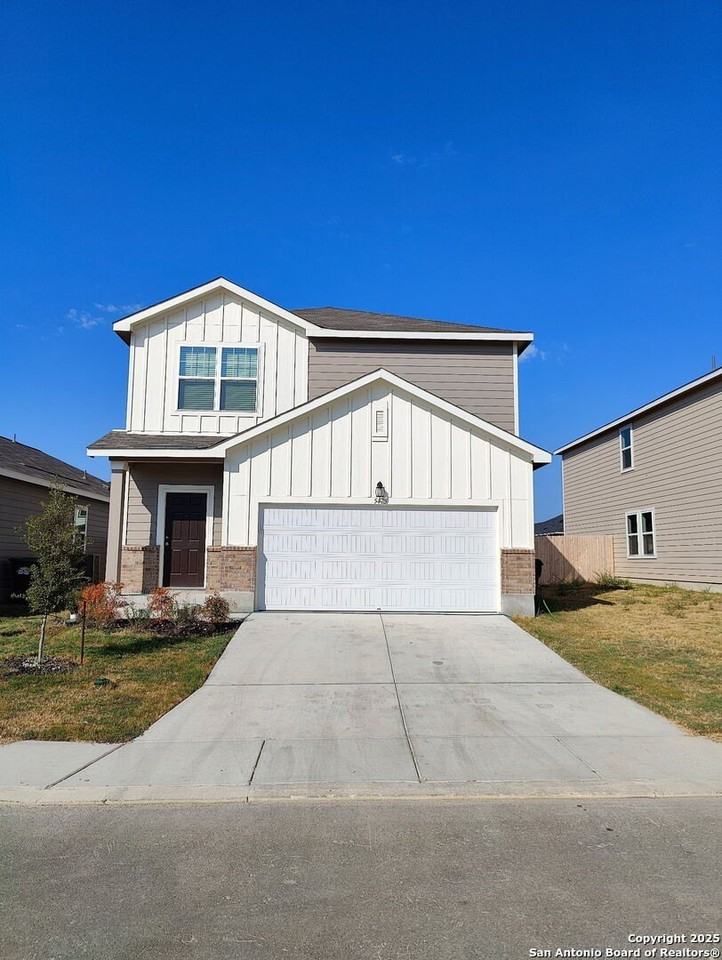 5475 Bluebell Mdw - Photo 2 of 33