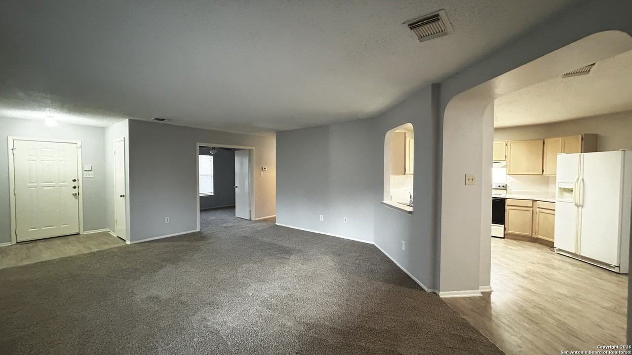 4926 Corian Well Dr - Photo 3 of 30