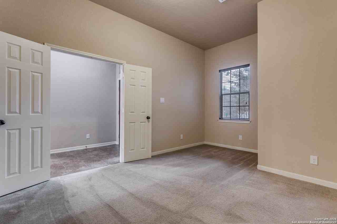 5038 Segovia Way - Photo 6 of 13