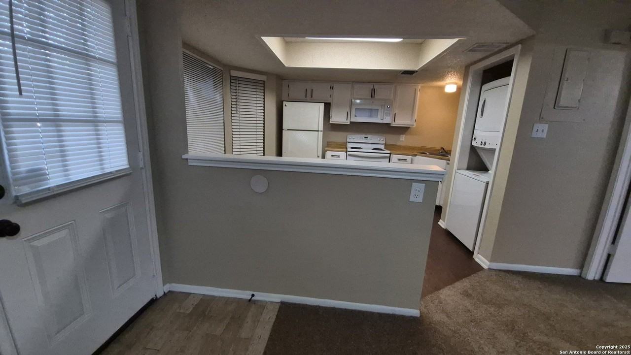 6314 Cambridge Dr Apt 1 #1 - Photo 6 of 14