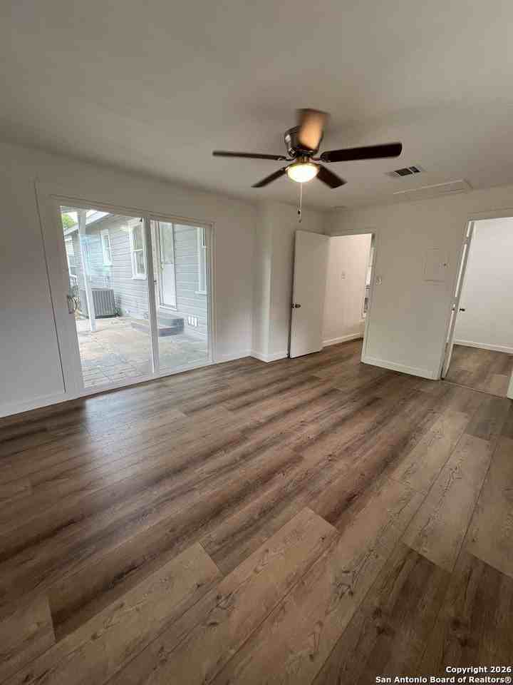 267 Danville Ave - Photo 6 of 11