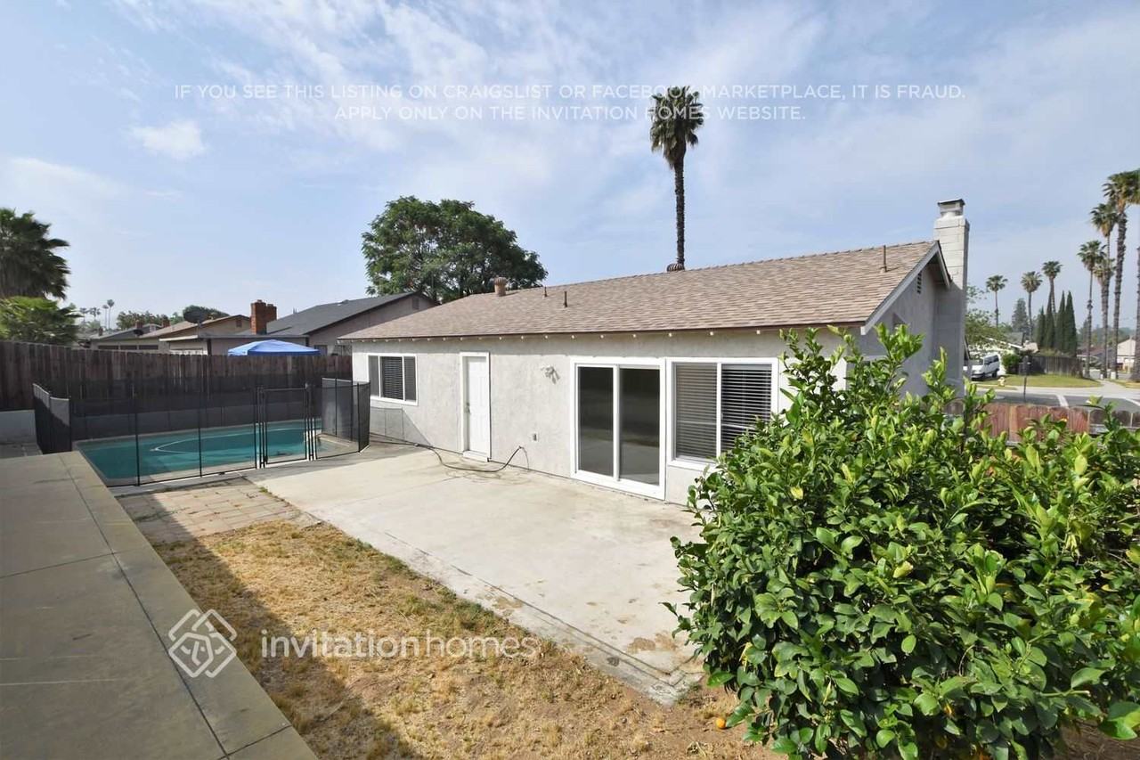 2895 Myers St - Photo 7 of 8