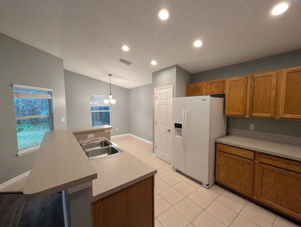 712 N Edendbridge Way - Photo 7 of 21