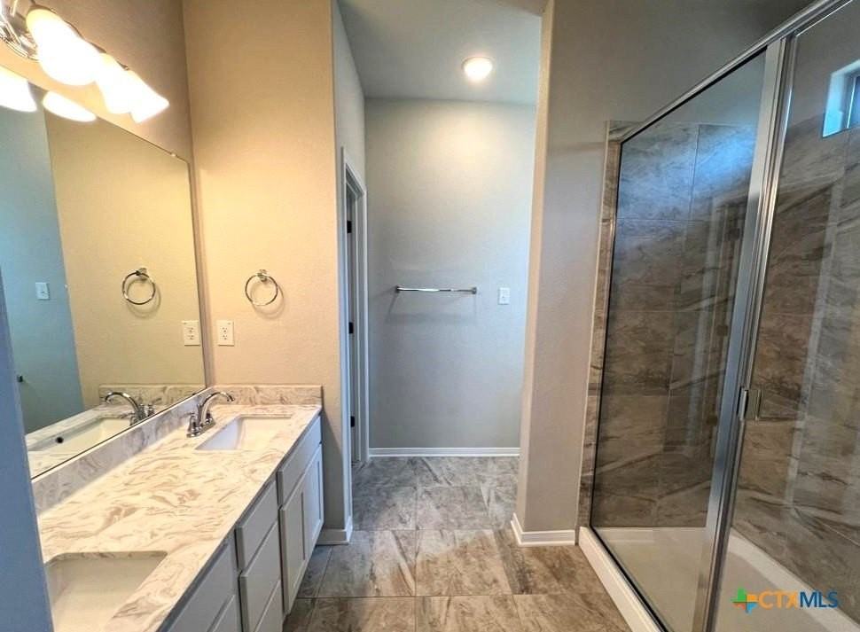 978 Aurora Grove Bnd - Photo 7 of 10