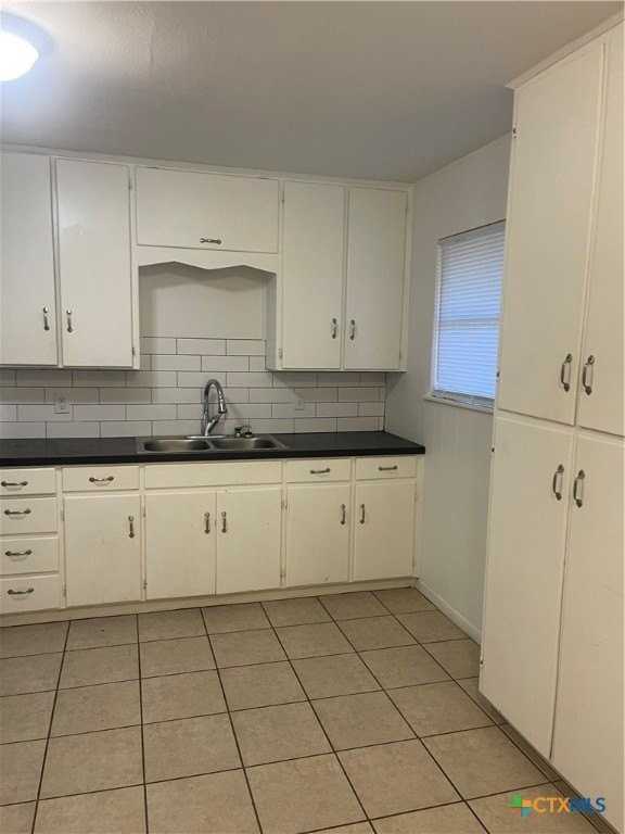 1605 Bexar Ave - Photo 7 of 12