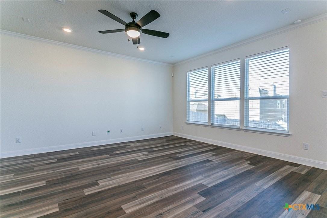 1304 Long Creek Ln - Photo 4 of 40