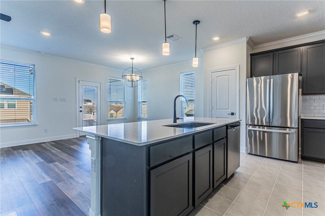 1304 Long Creek Ln - Photo 6 of 40