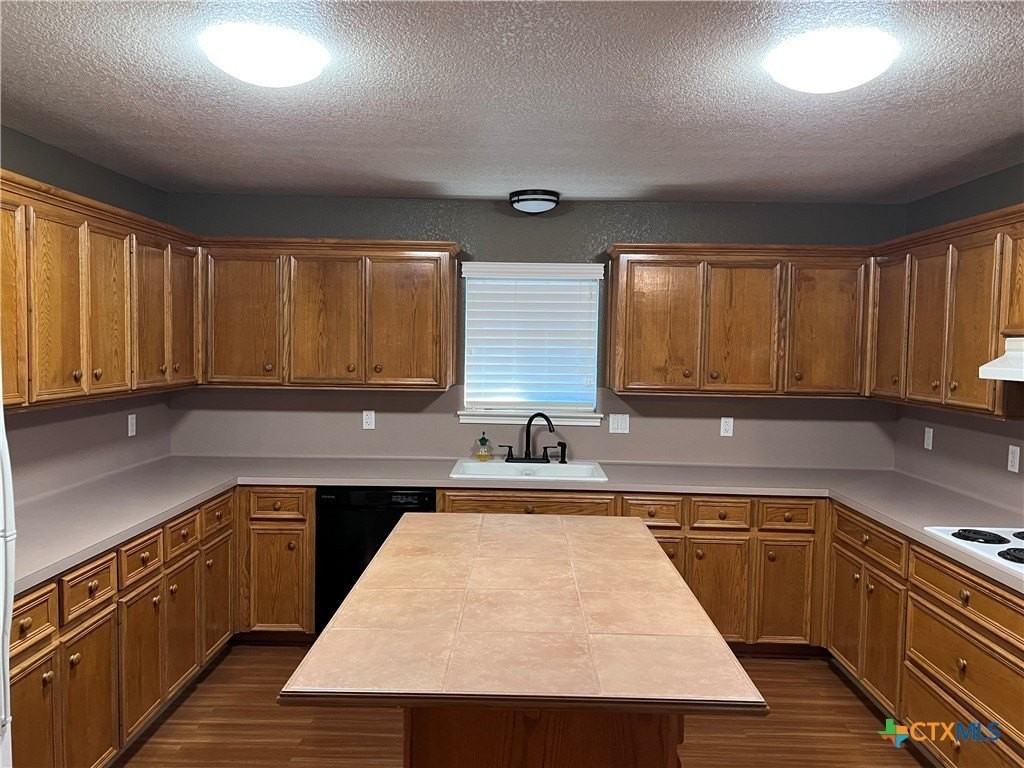 1241 Rapids Rd - Photo 3 of 27