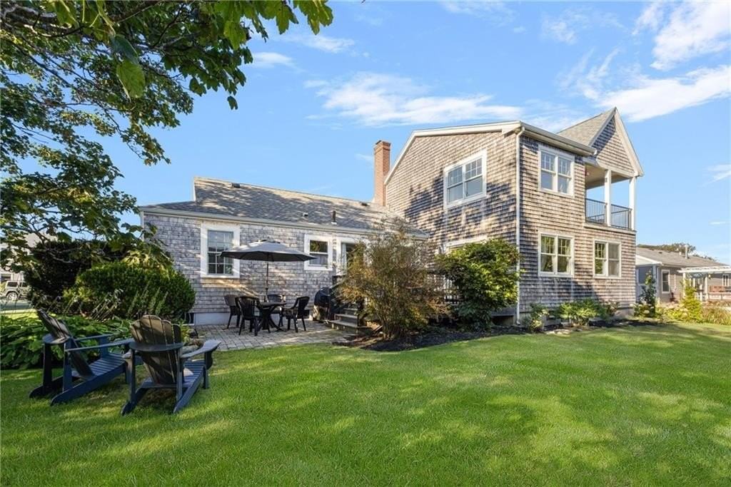 9 White Ter - Photo 6 of 50