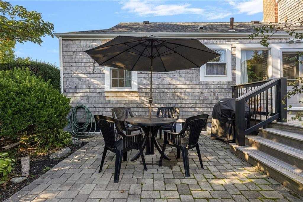 9 White Ter - Photo 7 of 50