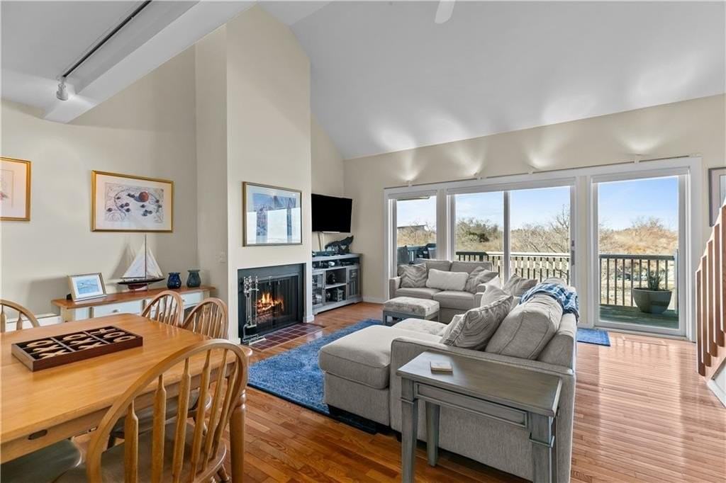 157 Harrison Ave Apt 15 #15 - Photo 5 of 25