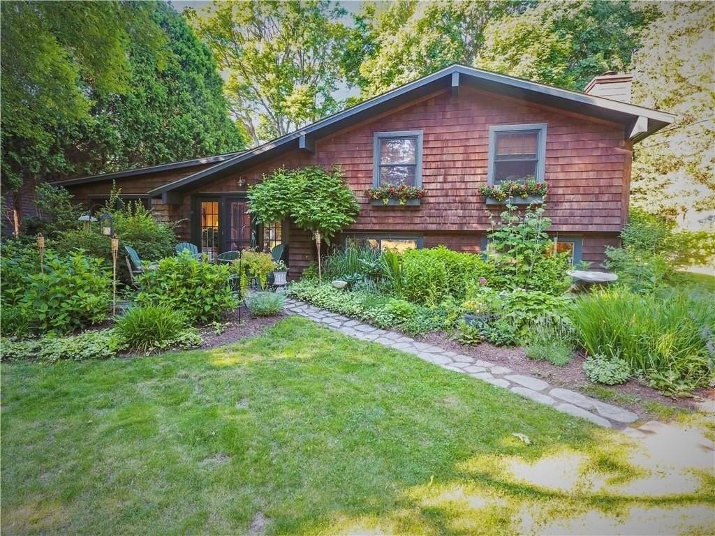 95 Wood Ln - Photo 4 of 43