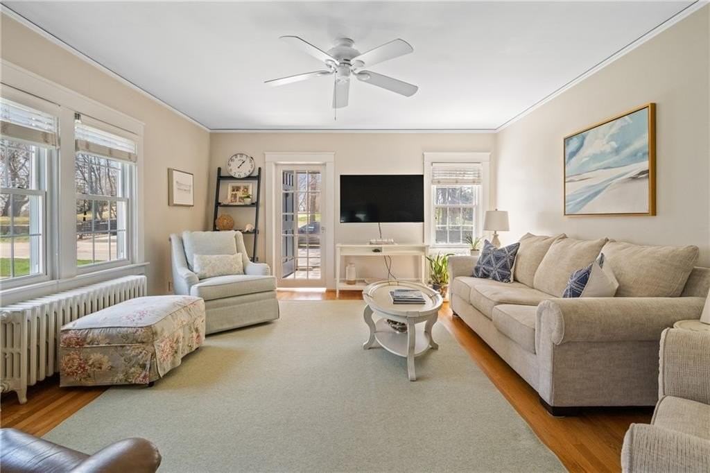 94 Ruggles Ave - Photo 3 of 21