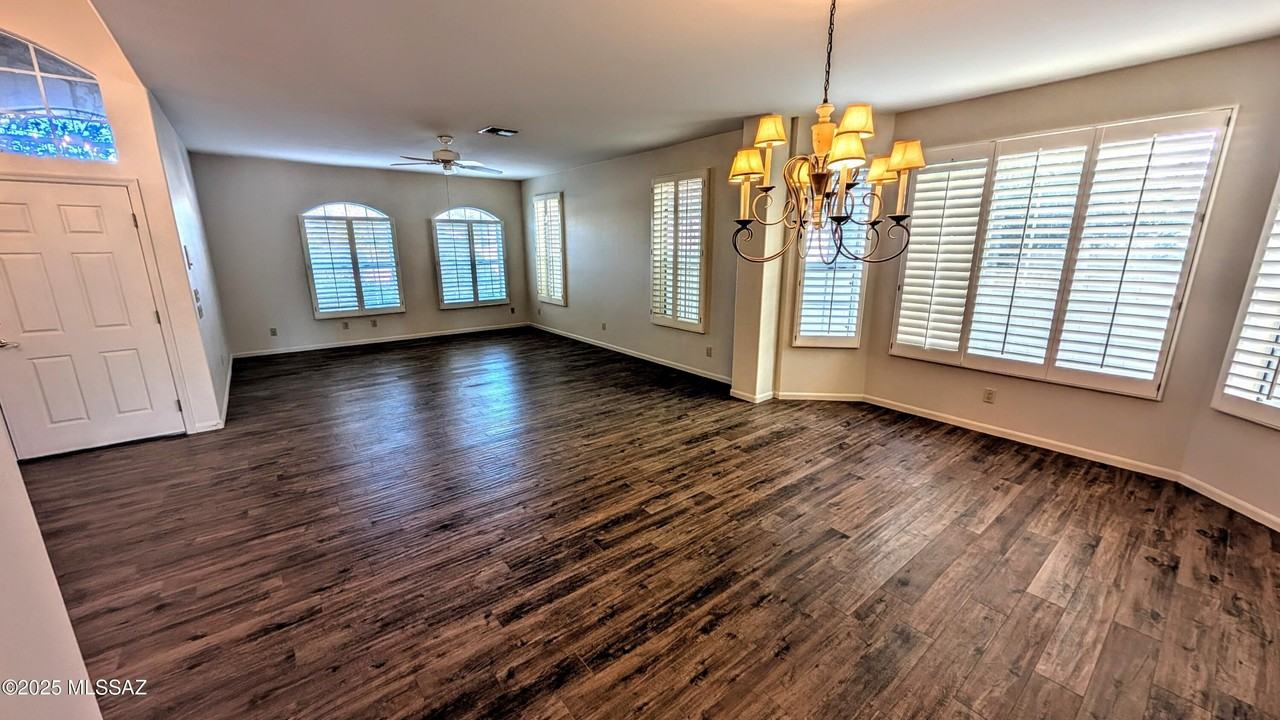 65265 E Canyon Dr - Photo 4 of 22