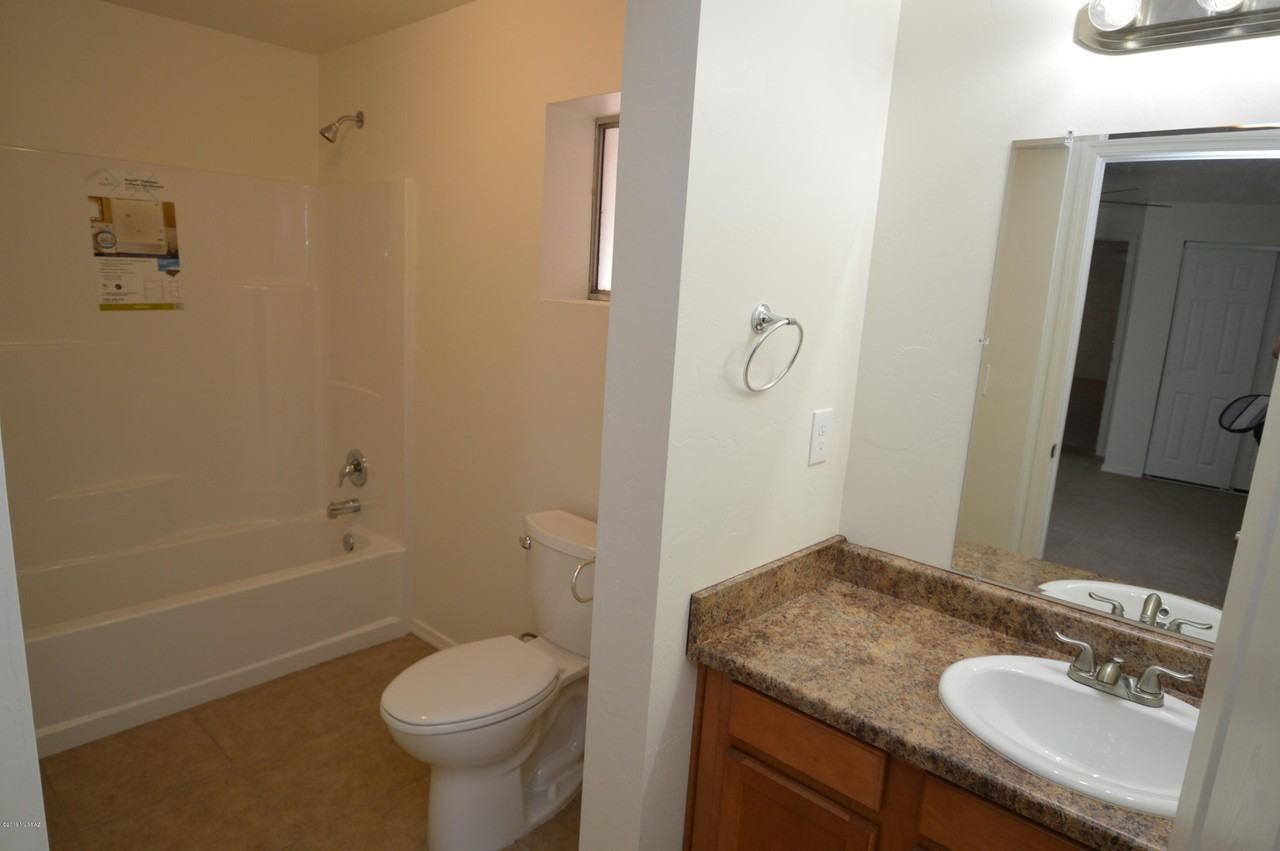 1518 S Sahuara Ave - Photo 6 of 10