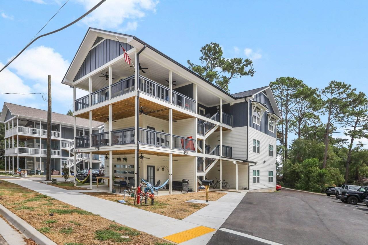 1720 Airport Dr Unit 101 #101 - Photo 2 of 38