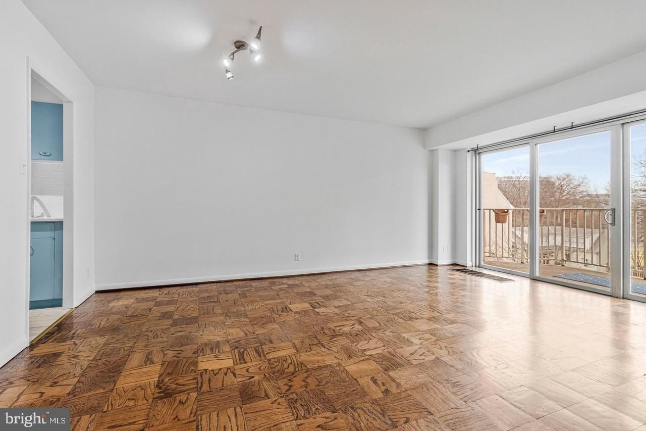 560 N St Sw Apt N409 #N409 - Photo 3 of 30