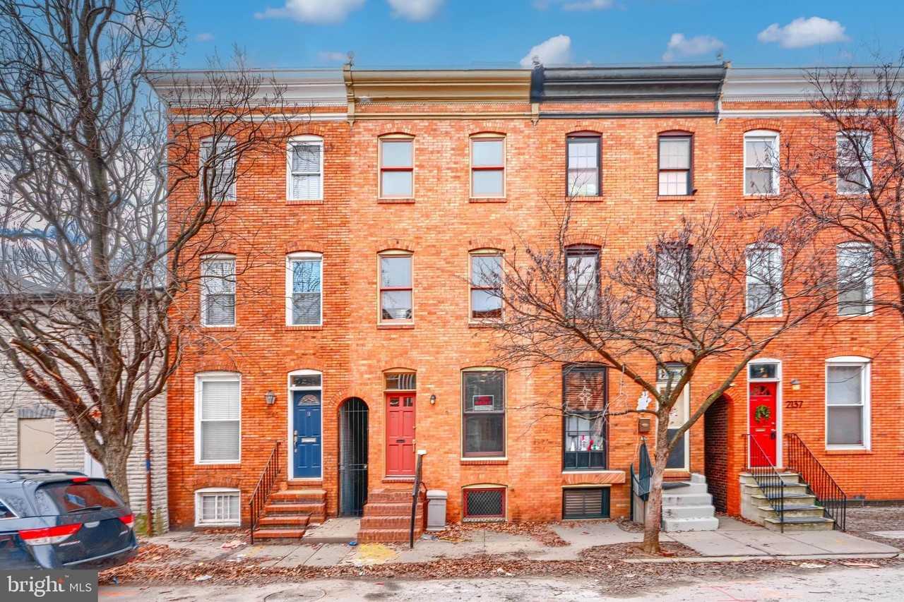 2141 Cambridge St - Photo 2 of 29