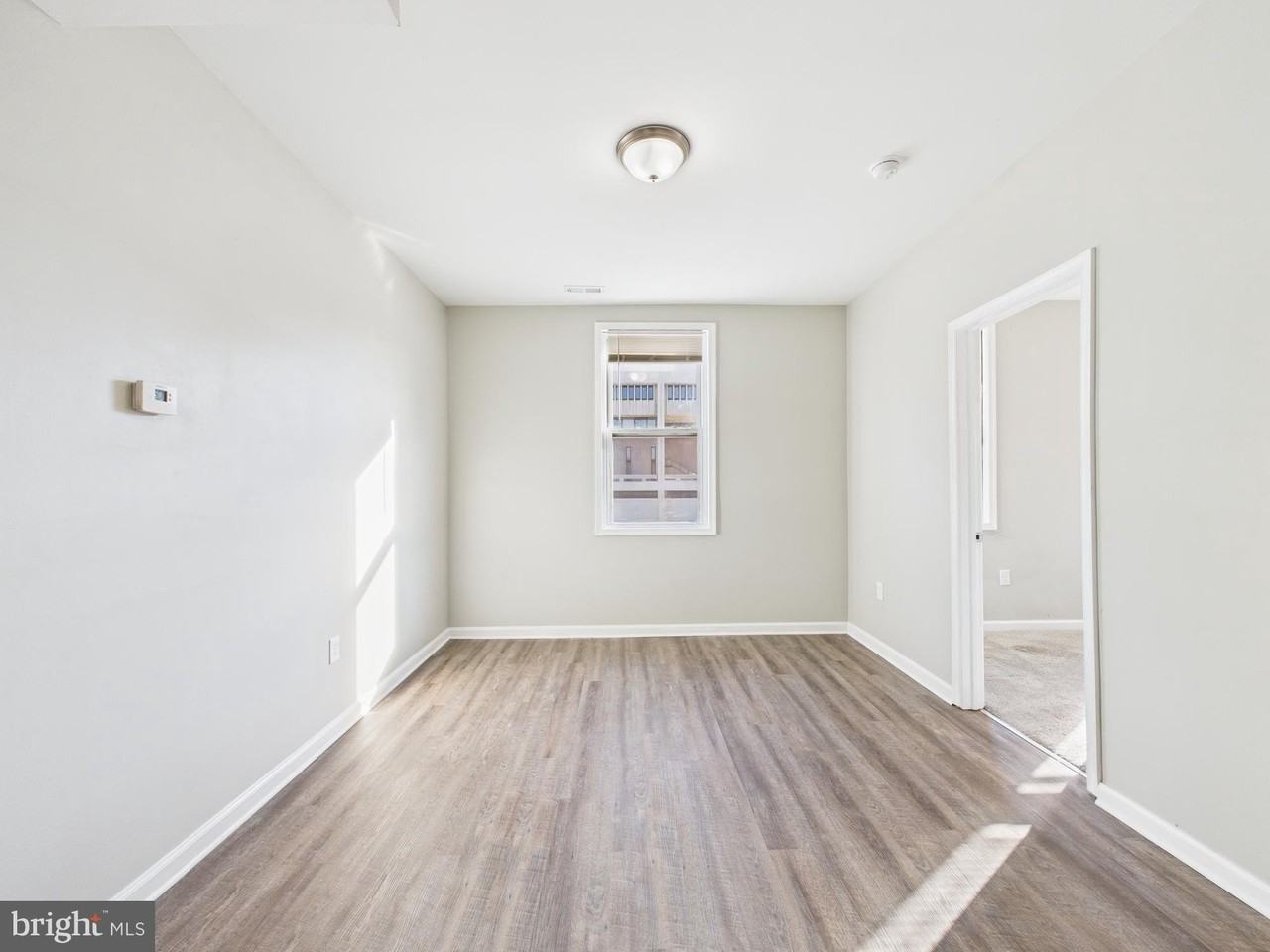 300 W Chesapeake Ave Apt 4 #4 - Photo 2 of 13