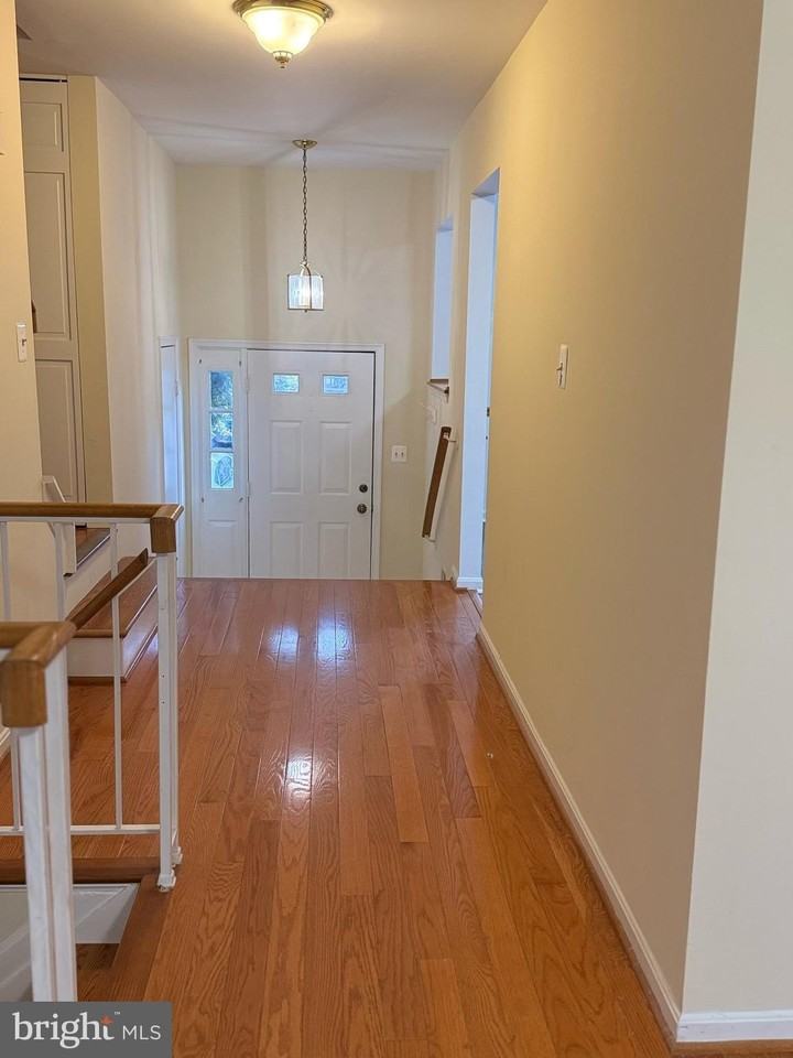 18272 Rolling Meadow Way - Photo 3 of 21