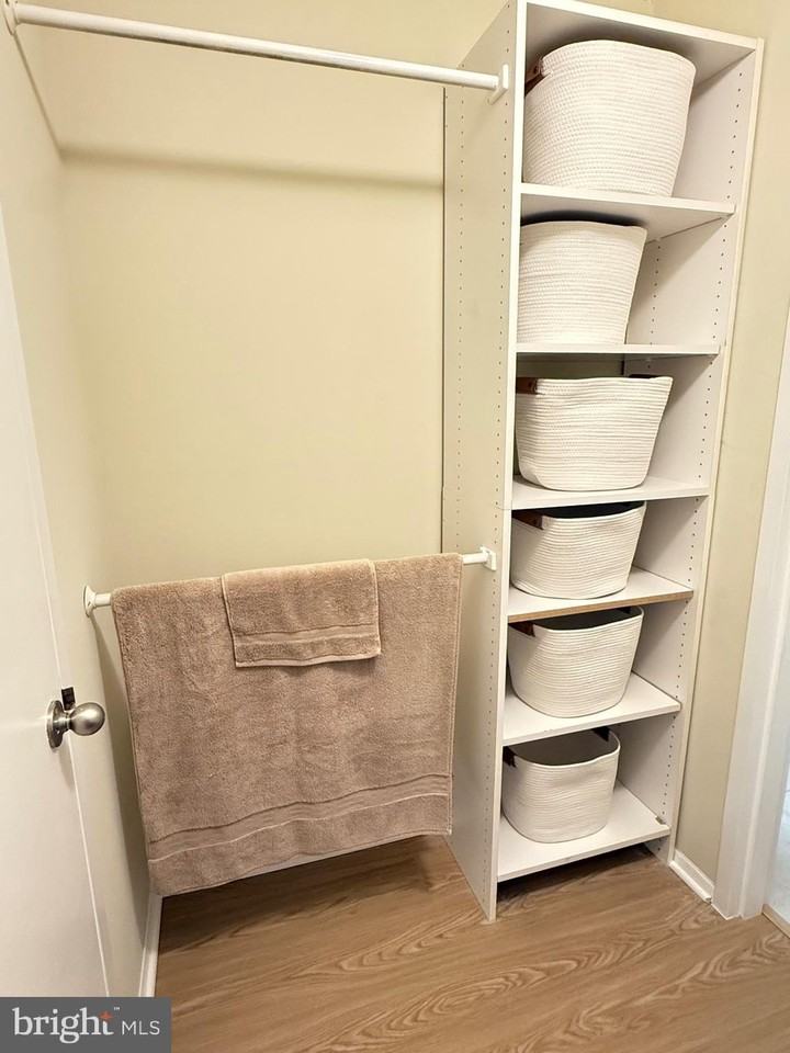 5225 Pooks Hill Rd Apt 1607n #1607N - Photo 6 of 50