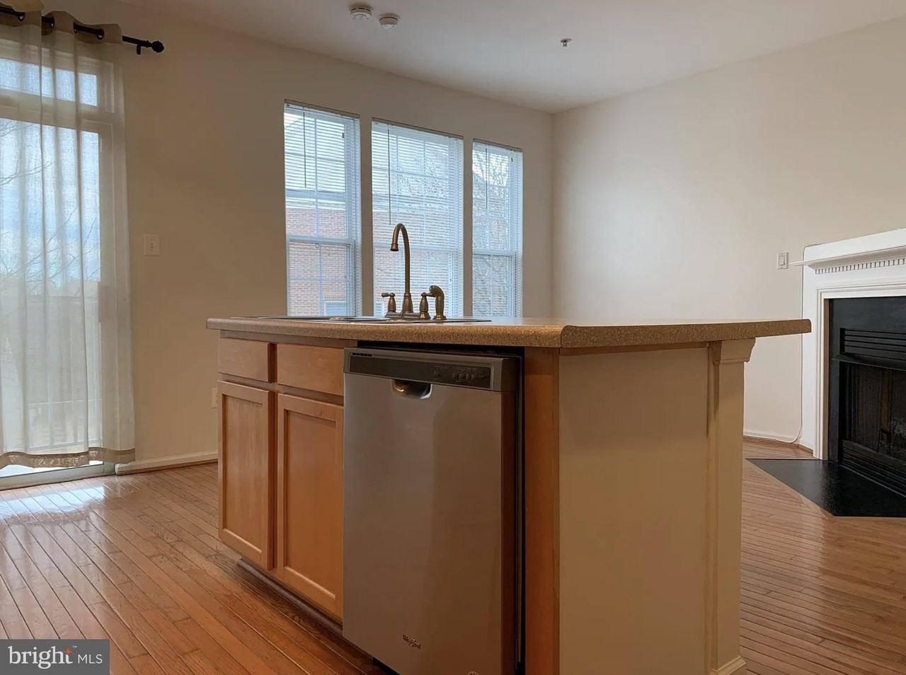 410 Redland Blvd - Photo 6 of 32