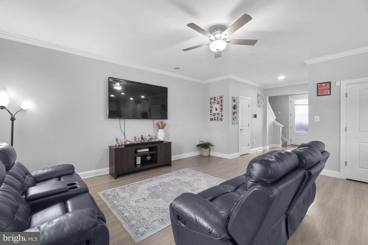 10005 Maids Fancy Way - Photo 5 of 41