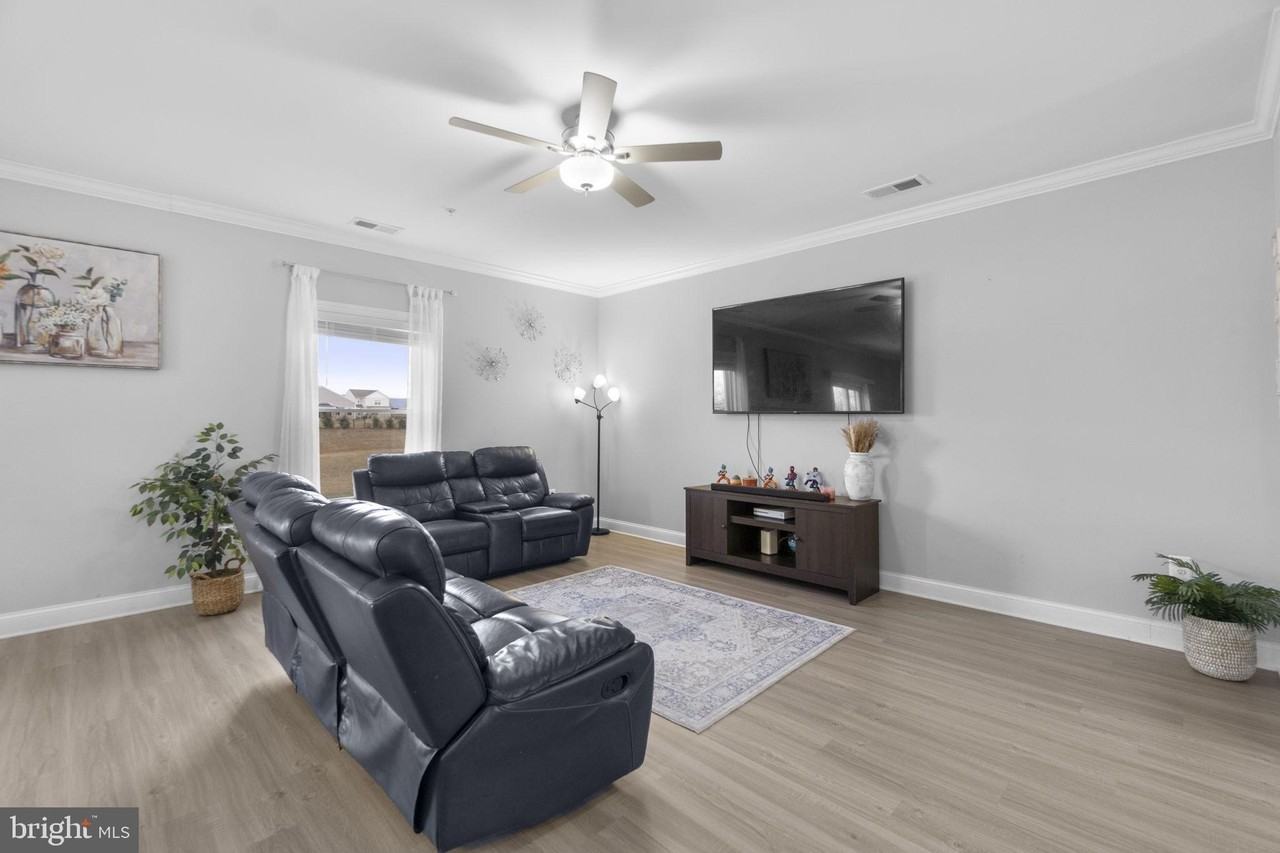 10005 Maids Fancy Way - Photo 6 of 41