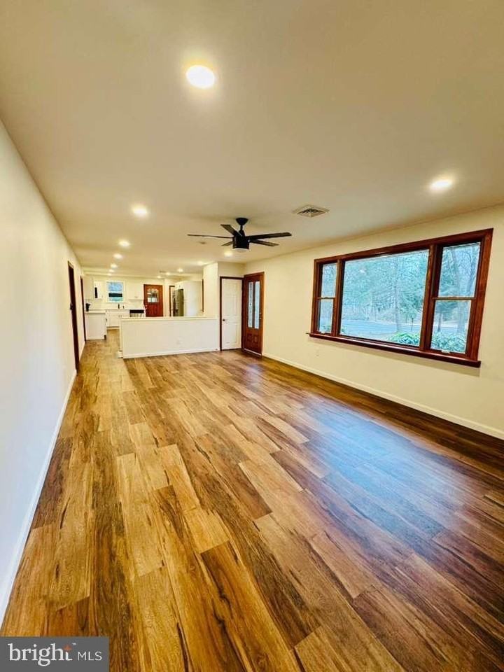 305 Kresson Rd - Photo 7 of 18