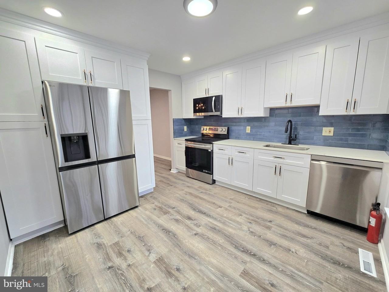 838 Kings Croft - Photo 2 of 15