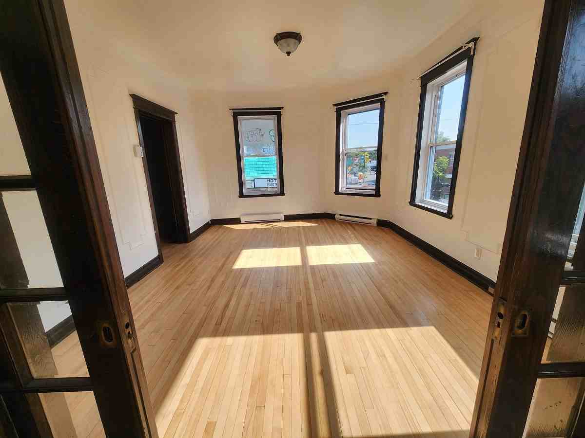 3405 Rue Notre-Dame Ouest - Photo 7 of 19