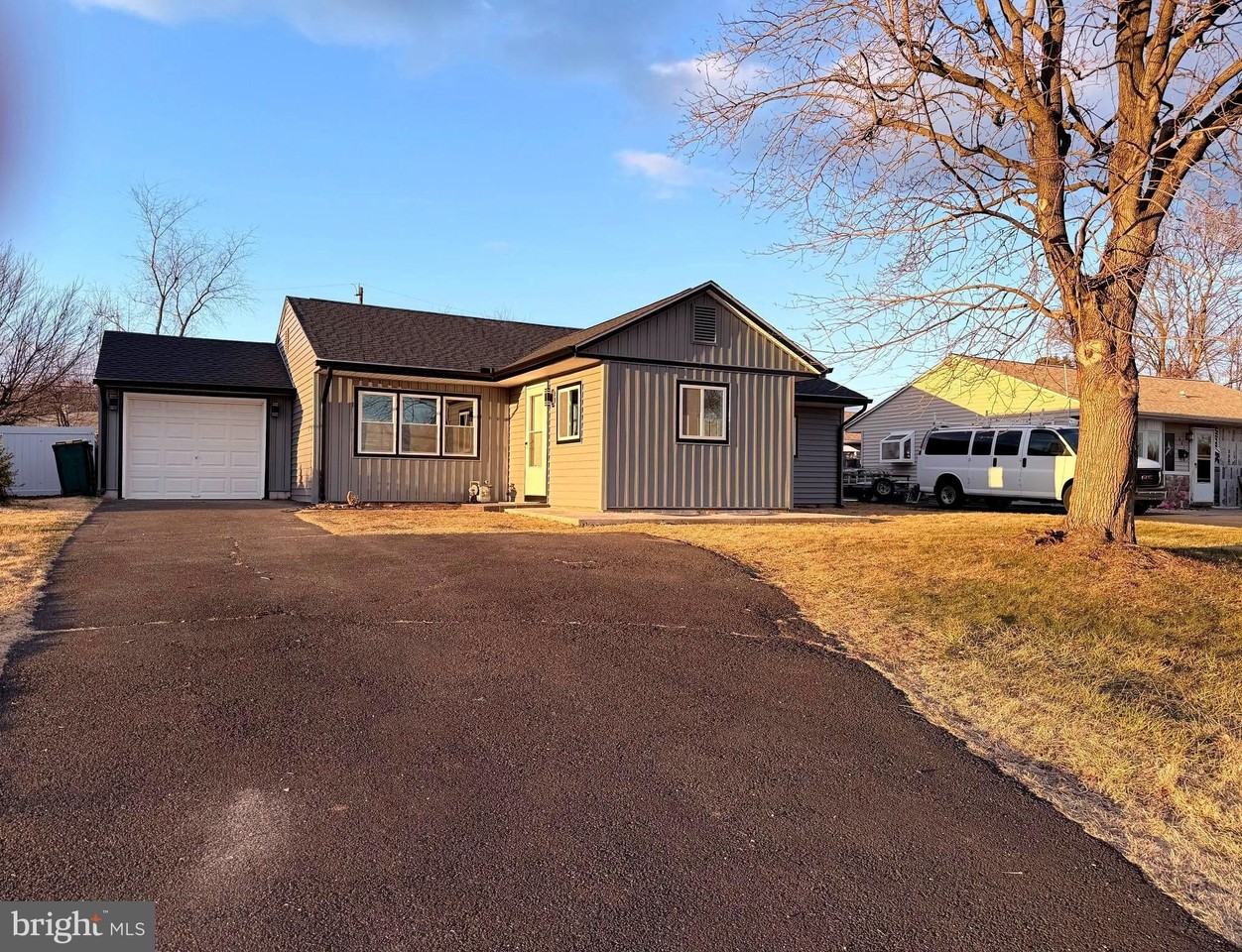 679 Trenton Rd - Photo 2 of 29