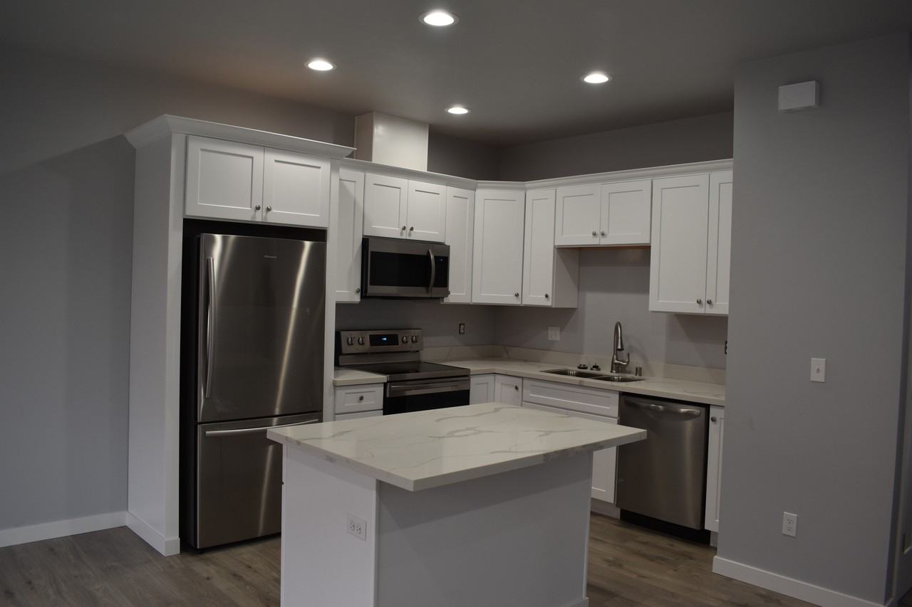 211 123rd Street South - Photo 7 of 23