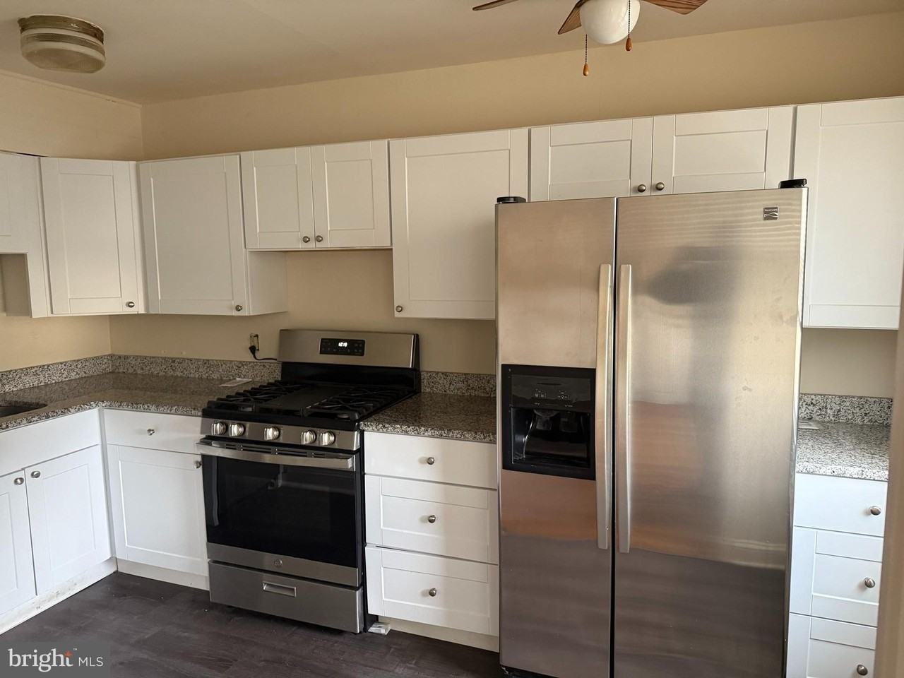 112 Fairfield Ln Unit 1 #1 - Photo 4 of 9